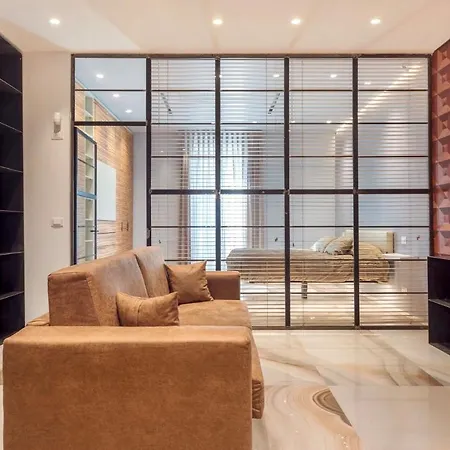 Colombo13 Boutique Апартаменты *